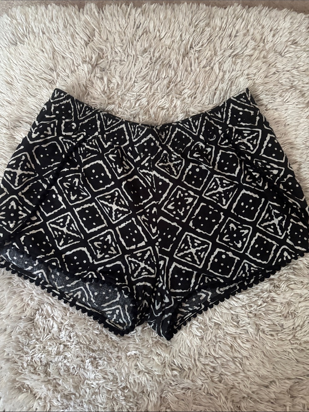Madewell Black and White Geometric Shorts 100% cotton size small